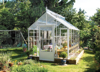 Cold Frame Vs. Greenhouse Comparison Stock Illustration - Illustration ...