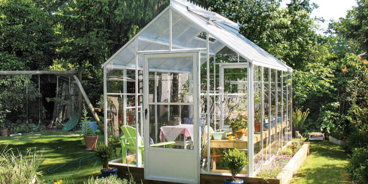 Cold Frame Vs. Greenhouse Comparison Stock Illustration - Illustration ...